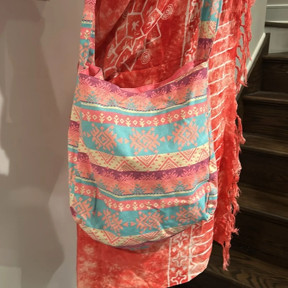 Large Multicolor Pastel Aztec Pattern Shoulder Bag - Picture 7 of 15